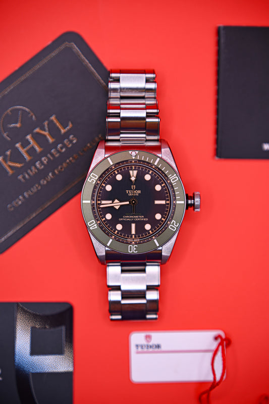 Tudor Black Bay (Boite + Papiers +...)